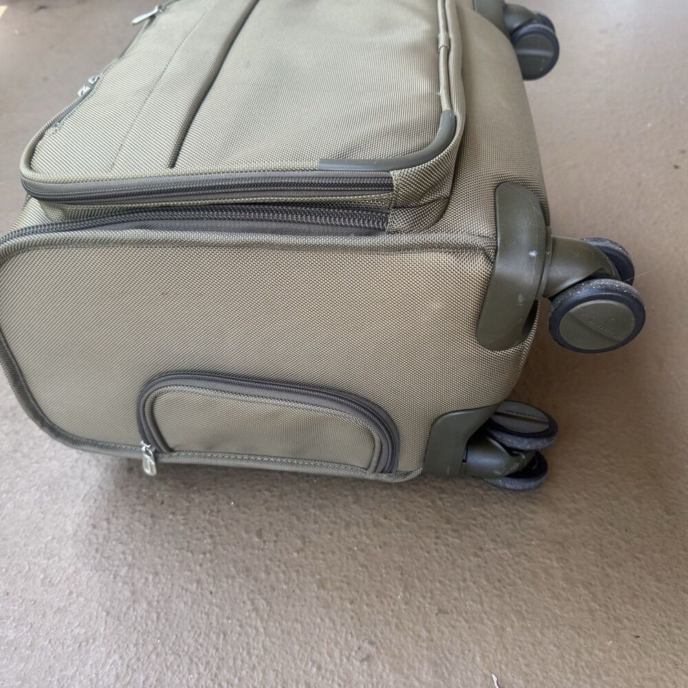 Briggs & Riley BASELINE 2-Wheel Cabin Bag Olive Green Luxury Comfort Luggage - Picture 3 of 16